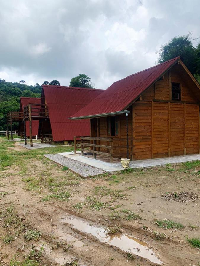 Pousada Pedra Da Mata Chales Na Montanha Munhoz Экстерьер фото