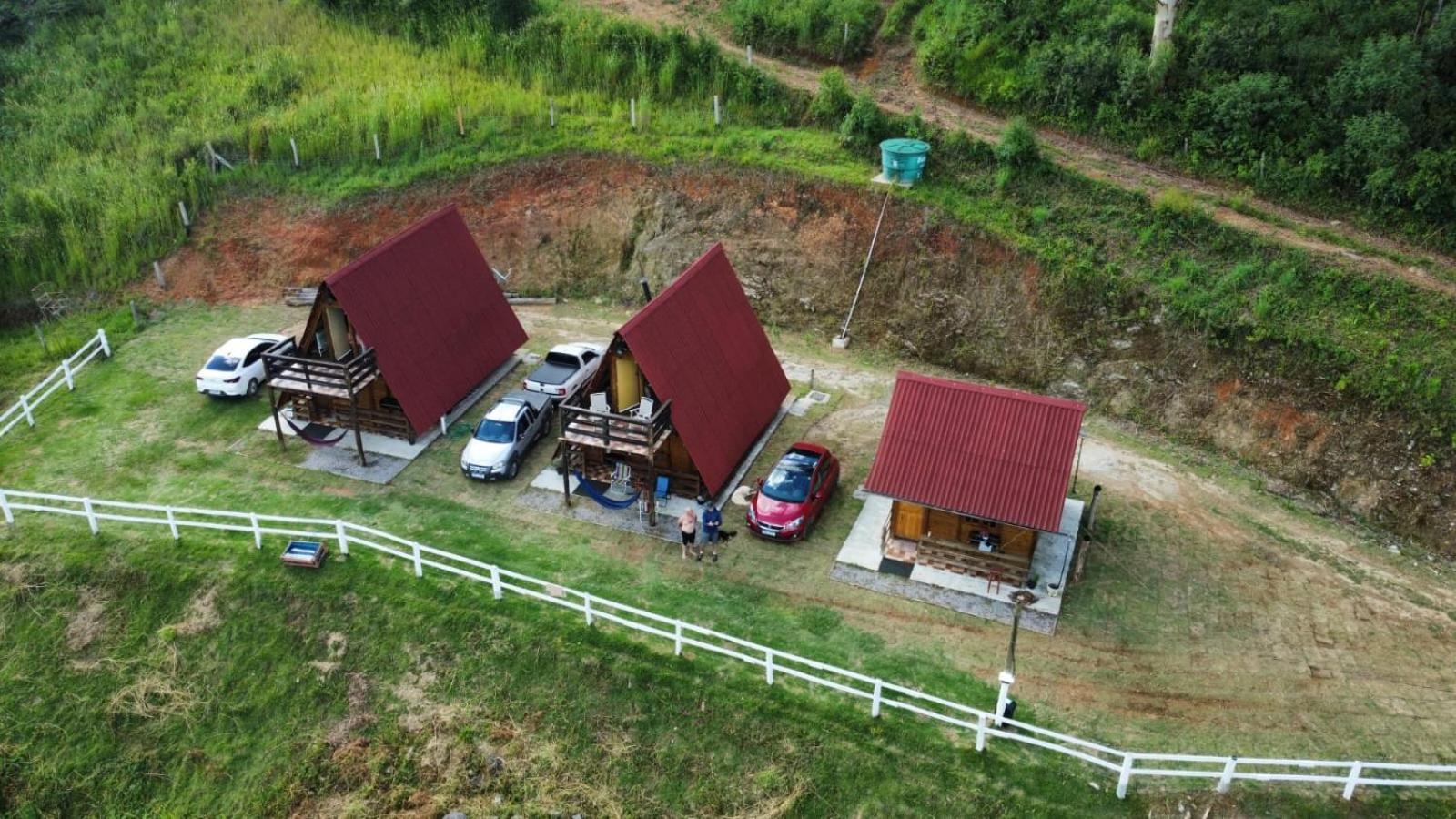 Pousada Pedra Da Mata Chales Na Montanha Munhoz Экстерьер фото
